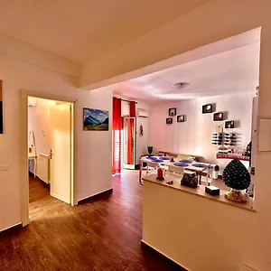 Friends' Home-downtown Nearby Casa vacanze
